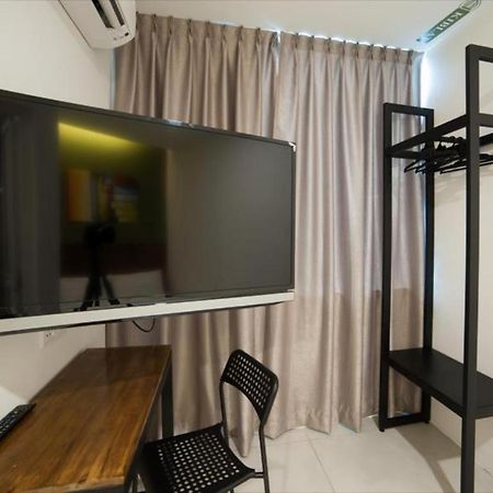 Econtel Queensbay Sungai Dua Bukit Exterior photo
